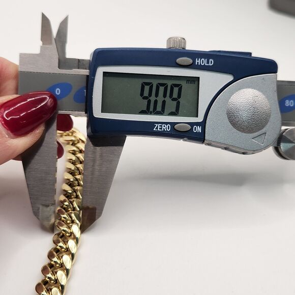 10k Yellow Gold Hollow Cuban Chain Necklace 18" - Picture 9 of 9